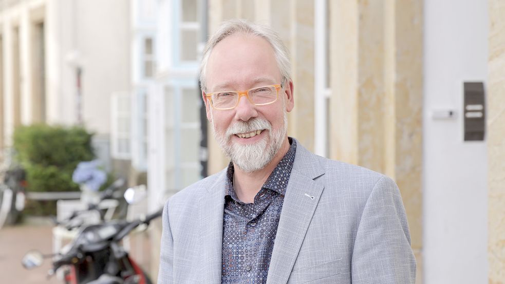 Joachim Jeska vertritt als Superintendent den evangelisch-lutherischen Kirchenkreis Osnabrück in der Öffentlichkeit. Zum Kirchenkreis gehören 18 Gemeinden mit insgesamt 54.200 Gemeindegliedern. Foto: Jörn Martens