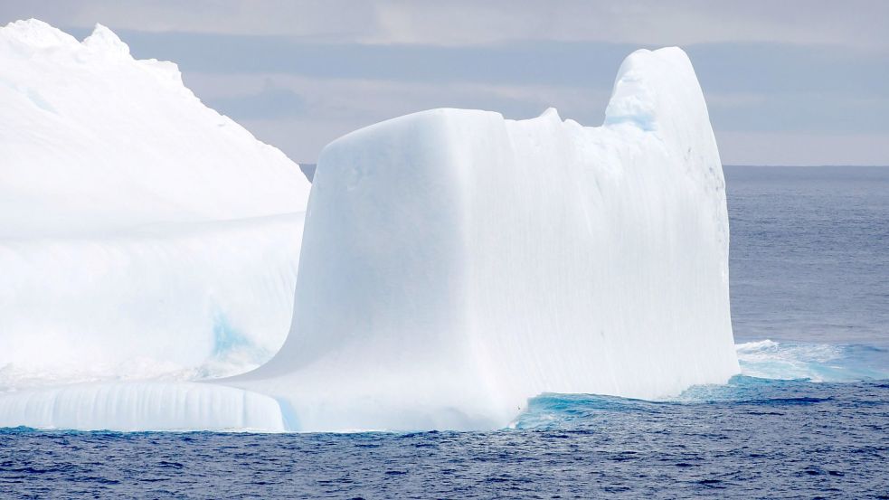 Das Eis schmilzt - und der Meeresspiegel steigt. Zwischen 2013 und 2021 lag der Anstieg der WMO zufolge bei 4,5 Millimetern pro Jahr. Foto: Kyodo/dpa