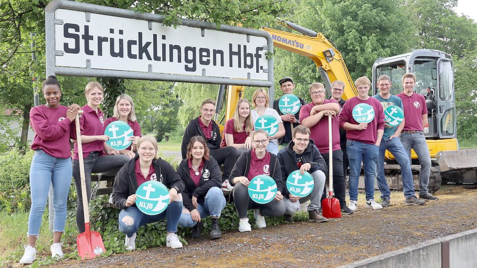 Das Bild zeigt einige der Helfer der 72-Stunden-Aktion in Strücklingen. Foto: Privat