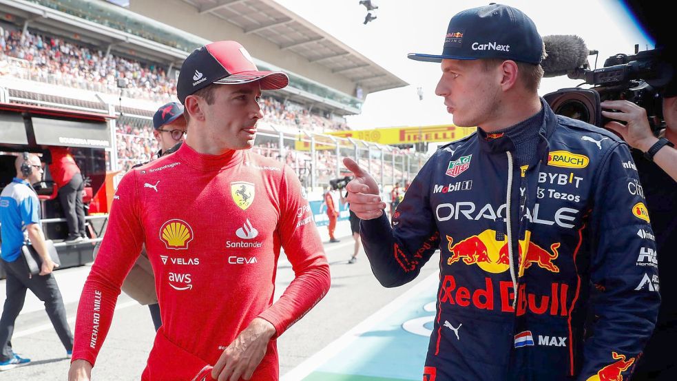 Der Punktekampf zwischen Charles Leclerc (l) und Red-Bull-Champion Max Verstappen geht auch in Barcelona weiter. Foto: Joan Monfort/AP/dpa