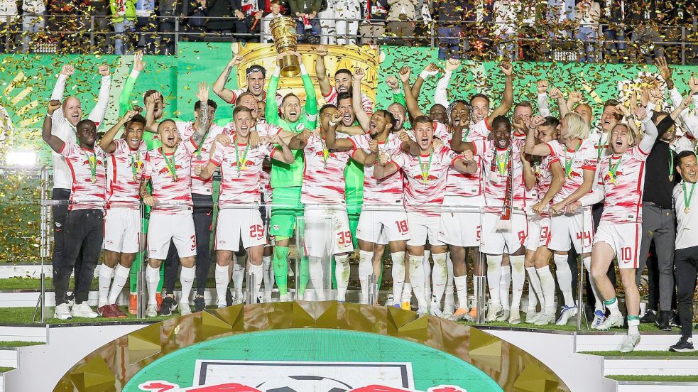 Im dritten Anlauf triumphierte RB Leipzig beim Pokalfinale in Berlin. Foto: Jan Woitas/dpa