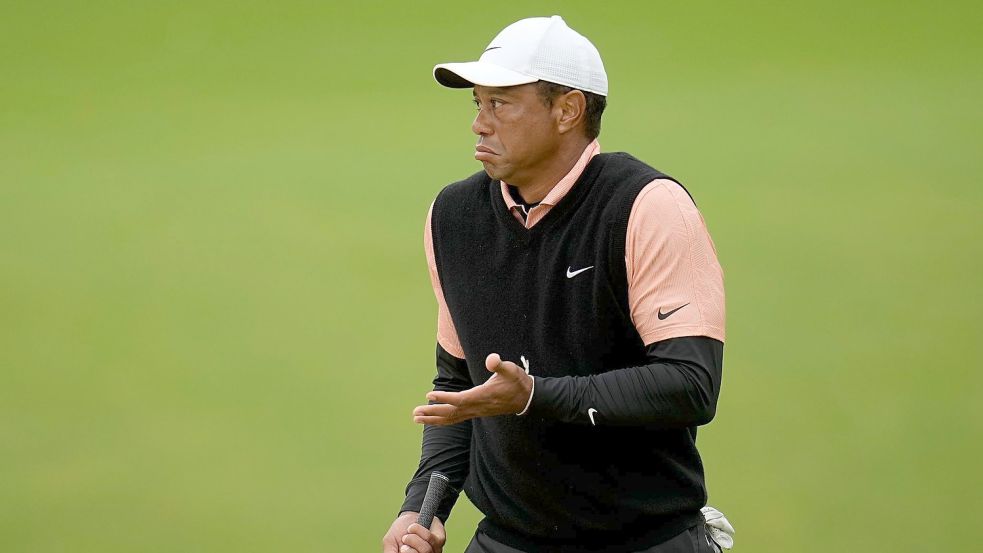 Tiger Woods musste zum ersten Mal in seiner Profi-Karriere bei einem Major-Turnier aufgeben.. Foto: Sue Ogrocki/AP/dpa