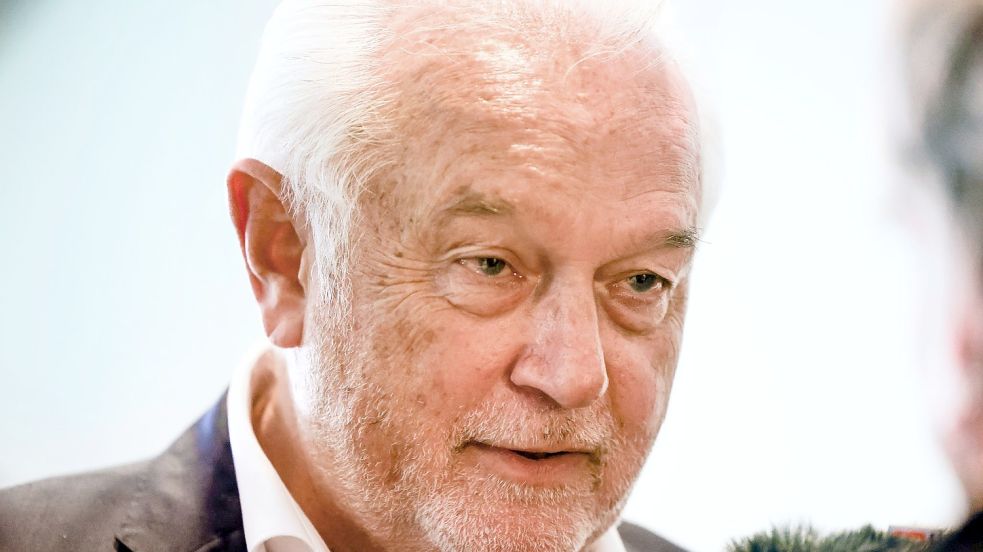 Wolfgang Kubicki, stellvertretender FDP-Bundesvorsitzender, weist Forderungen an Alt-Kanzler Schröder zurück, weitre Jobs bei russischen Unternehmen aufzugeben. Foto: Frank Molter/dpa