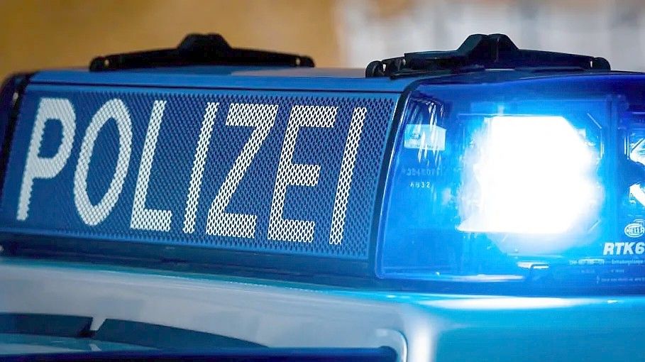 Zwei Männer haben am Sonntag in Bremen wegen seiner sexuellen Orientierung auf einen 31-Jährigen eingeschlagen. Foto: imago images / Jannis Grosse