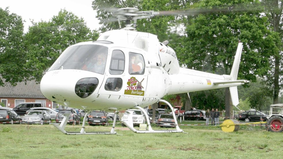 Dieser Hubschrauber wird am 12. Juni über Burlage fliegen. Foto: privat