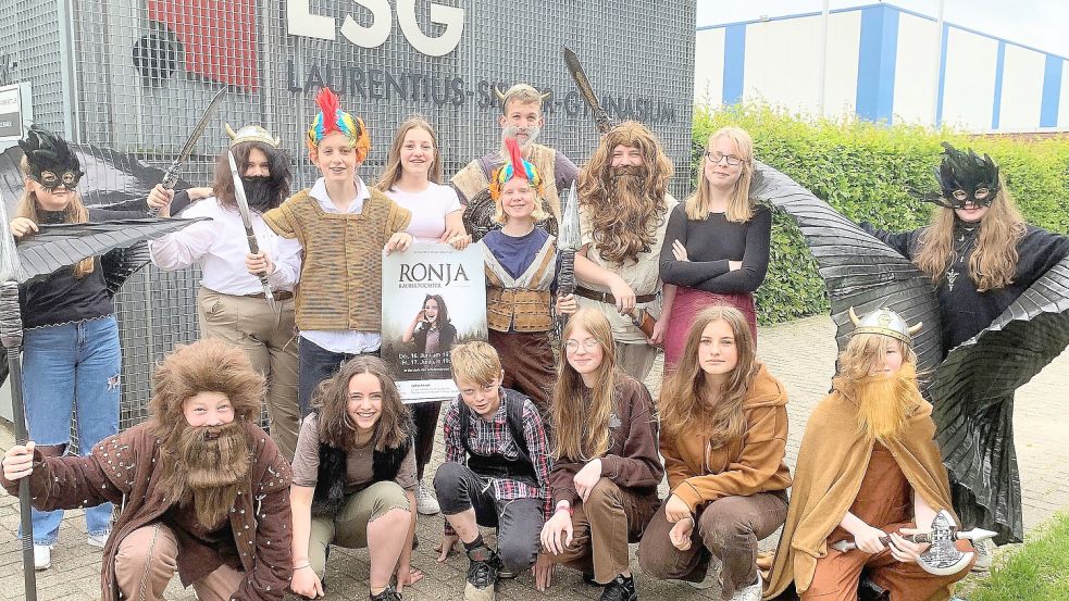 Die Theater AG am Laurentius-Siemer-Gymnasium freut sich auf die Aufführungen. Sie haben „Ronja Räubertochter“ einstudiert. Foto: Privat/Oliver Thoben
