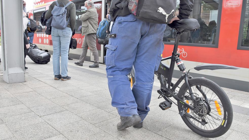 Nicht immer klappt die Fahrradmitnahme in der Bahn so problemlos wie hier. Foto: Yannik Burgemeister