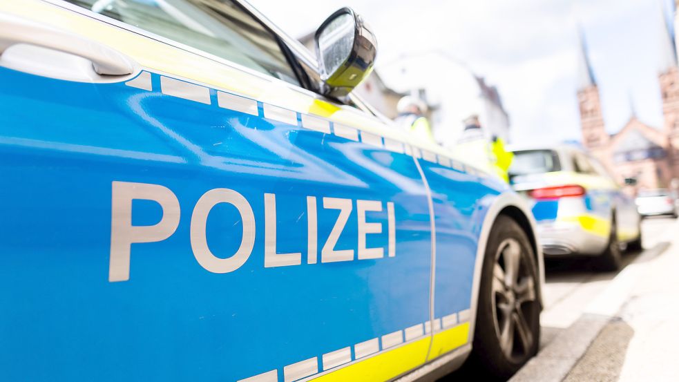 In Bremen konnten Polizeibeamte nach einem Raubüberfall zwei Tatverdächtige stellen. Foto: Philipp von Ditfurth