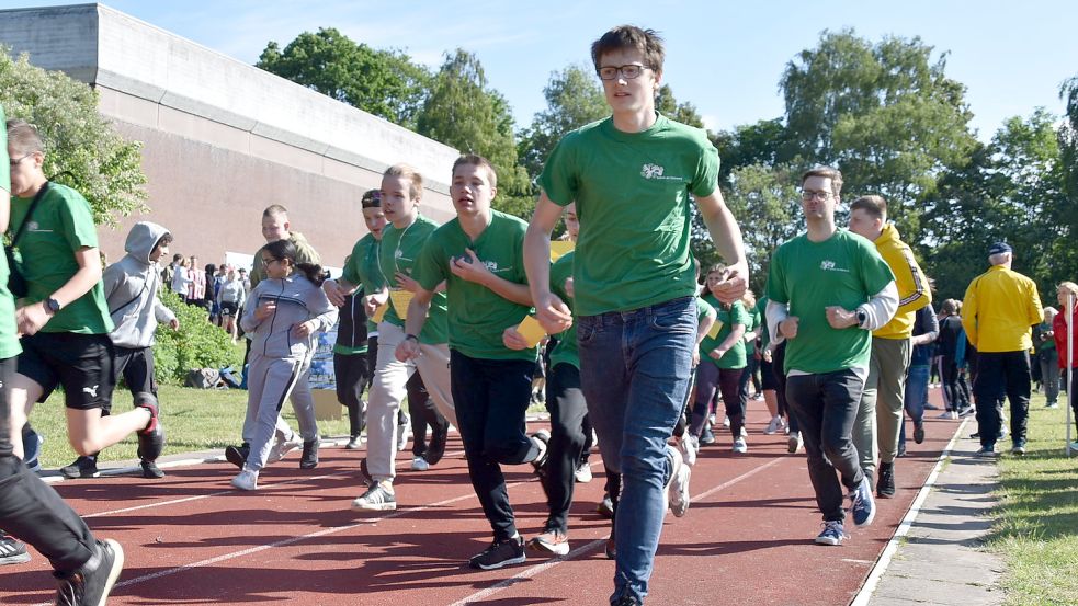 Die Mädchen und Jungen hatten sich für den Lauf im Vorfeld Sponsoren gesucht.