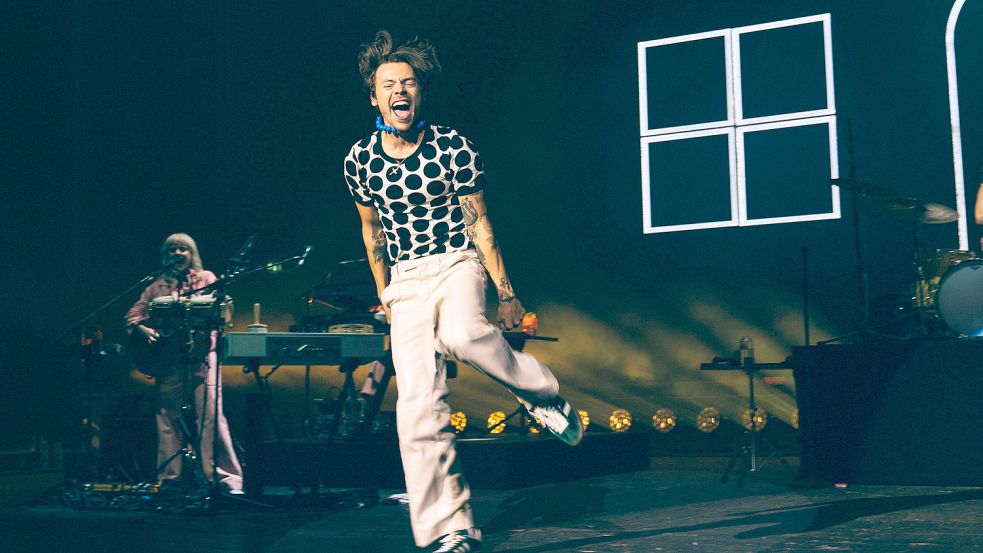 Harry Styles (hier bei einem Konzert in London) lieferte in Hamburg eine gigantische Show ab. Foto: Lloyd Wakefield (Archivbild)