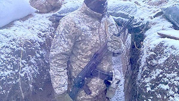 Bis zum 24. Februar war Dmytro noch Student, jetzt kämpft er an der Front für sein Heimatland Ukraine gegen die russische Armee. Foto: Dmytro
