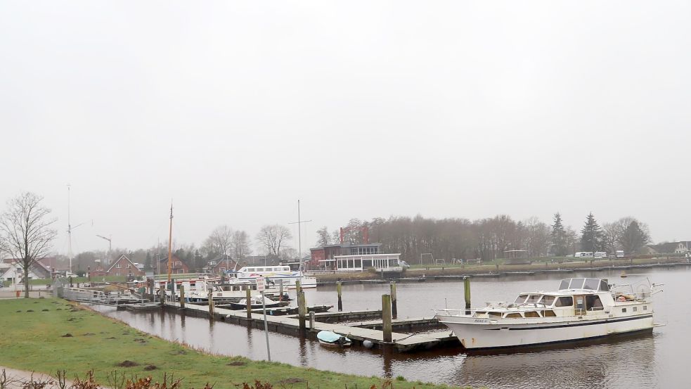 Am Barßeler Bootshafen wird eine Seeterrasse gebaut. Archivfoto: Passmann
