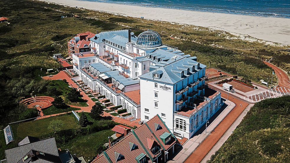 Die Kanne-Group aus Heede betreibt auch das Strandhotel direkt am Strand auf Juist. Foto: Kanne-Group