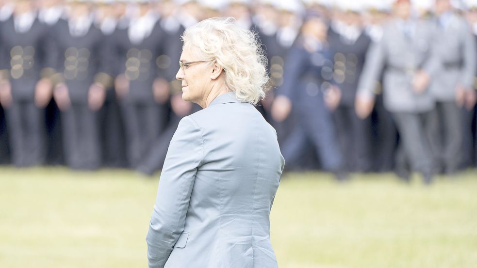 Die öffentliche Kritik an Verteidigungsministerin Christine Lambrecht hat sich zuletzt gehäuft. Foto: imago-images/Chris Emil Janßen