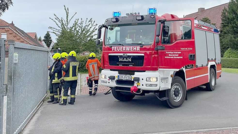 Die Feuerwehr Warsingsfehn war im Einsatz. Foto: Wolters