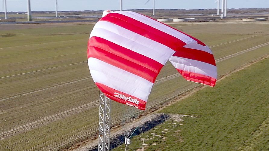 Im schleswig-holsteinischen Klixbüll steht der Prototyp einer Flugwindkraftanlage. Foto: SkySails