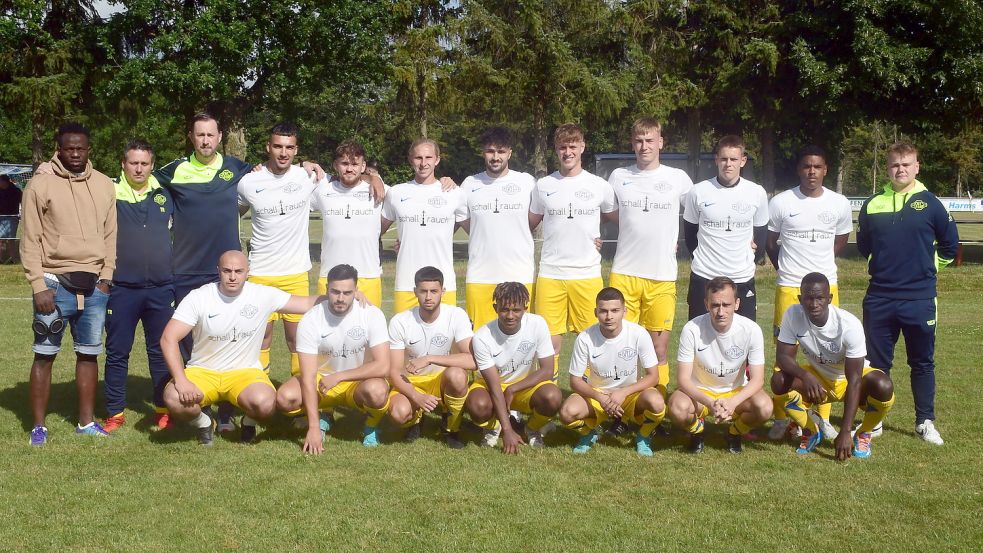 Germania Leer startet mit einer komplett neu formierten Mannschaft in die Bezirksliga-Saison. Foto: Damm