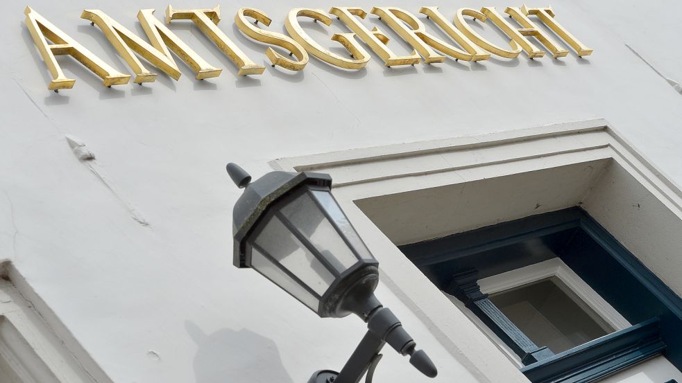 Vor dem Amtsgericht Aurich wurde am Donnerstagmorgen ein Fall von Widerstand gegen Vollstreckungsbeamte verhandelt. Foto: Ortgies