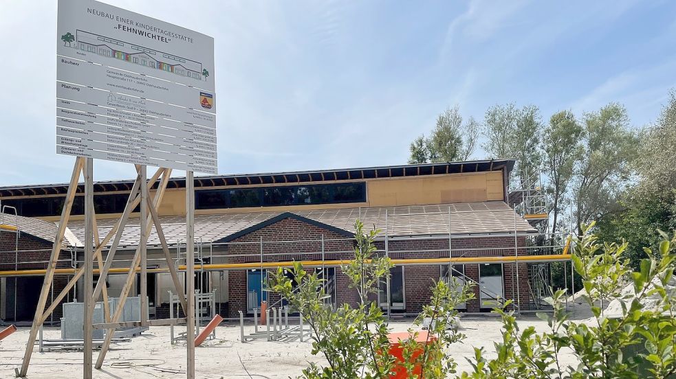 An der Kapellenstraße in Ostrhauderfehn wird eine Einrichtung mit zwei Kindergarten- und zwei Krippengruppen gebaut. Foto: Janßen