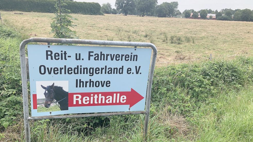 Der Reit- und Fahrverein Overledingerland soll aus Ihrhove ausgesiedelt werden. Auf dem Areal, das der Verein nutzt, und auf weiteren Flächen soll ein neues Baugebiet entstehen. Foto: Ammermann