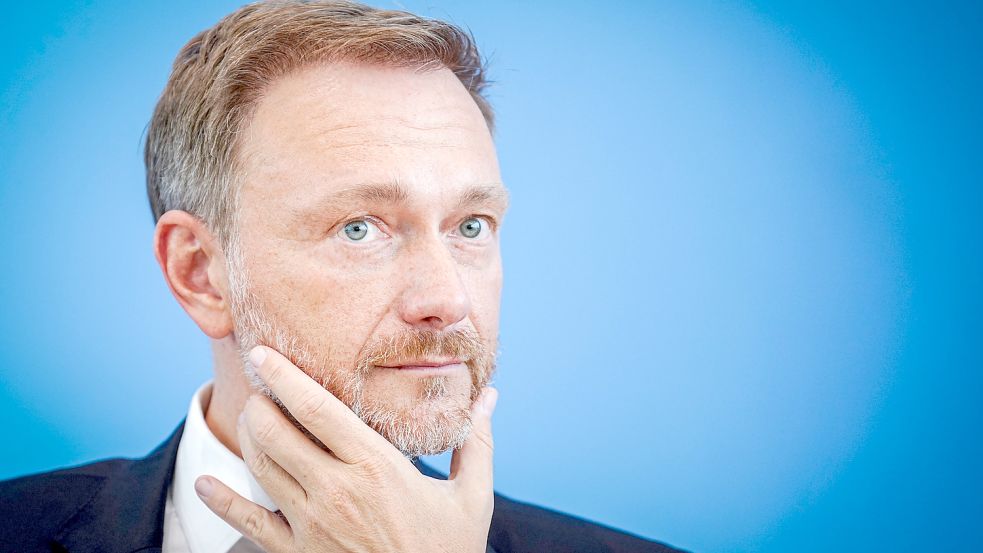 Christian Lindner will Nachfolge für 9-Euro-Ticket nicht finanzieren Foto: dpa/Kay Nietfeld