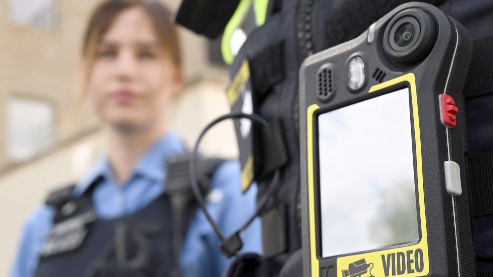 Bei dem Polizeieinsatz in Dortmund waren alle Bodycams ausgeschaltet. Foto: dpa/Soeren Stache