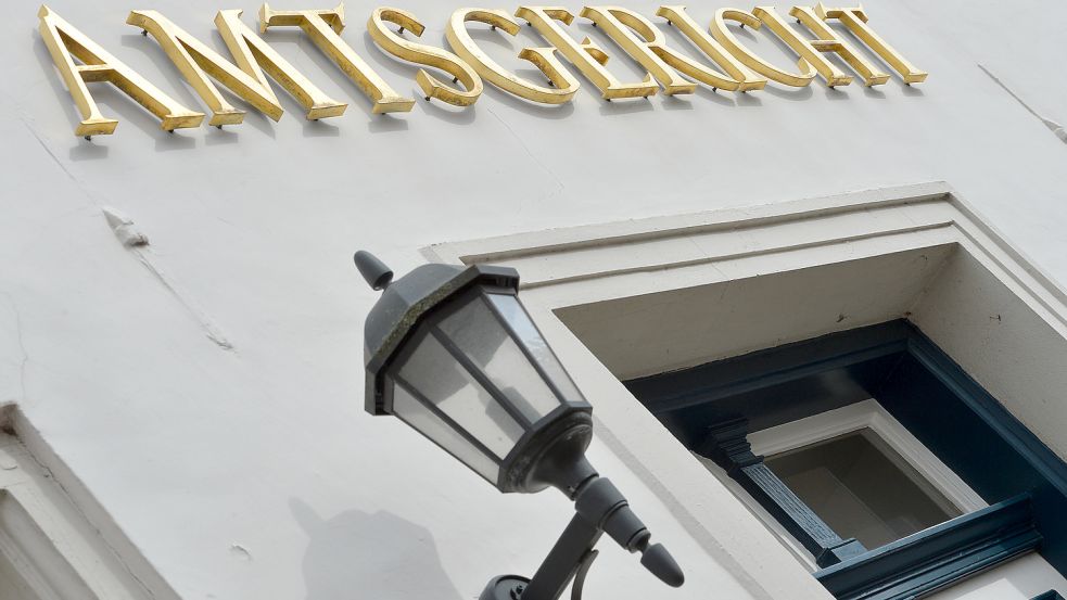 Wegen des Besitzes kinderpornografischer Dateien stand ein 35-jähriger Auricher am Donnerstag vor Gericht. Foto: Ortgies