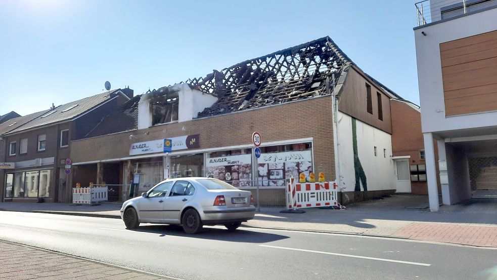 Bei dem Feuer wurde das Haus in der Heisfelder Straße schwer beschädigt. Es ist nicht mehr bewohnbar. Foto: Kierstein