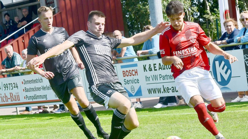 Zolfaqhar Nazari (rechts) setzte sich in dieser Szene gegen Bundes Christoph Buse durch. Foto: Damm