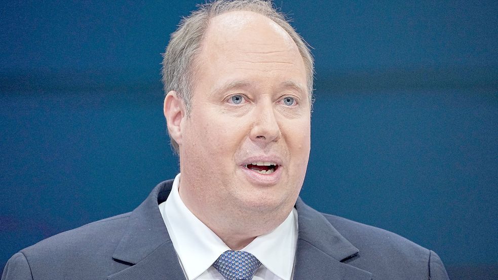 Helge Braun bei einer Wahlkampfveranstaltung für den CDU-Vorsitz im Dezember 2021: Mittlerweile hat sich sein Aussehen stark verändert. Foto: dpa/Michael Kappeler