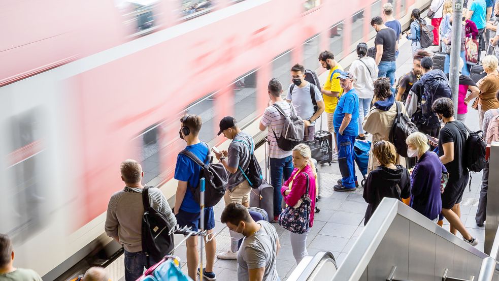 Am 31. August endete die Zeit des günstigen ÖPNV. Es gelten wieder die normalen Ticketpreise. Foto: dpa/Christoph Soeder