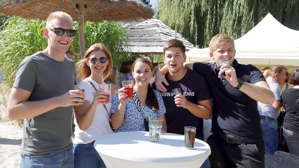 Gut gelaunt waren die Besucher. Fotos: Passmann