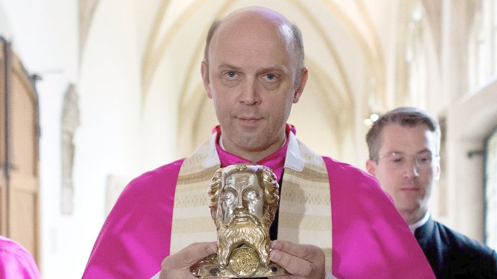 Seit 2013 Propst im Dom zu Münster: Der gebürtige Cloppenburger Priester Kurt Schulte ist überraschend von Bischof Dr. Felix Genn beurlaubt worden. Foto: Thissen/DPA