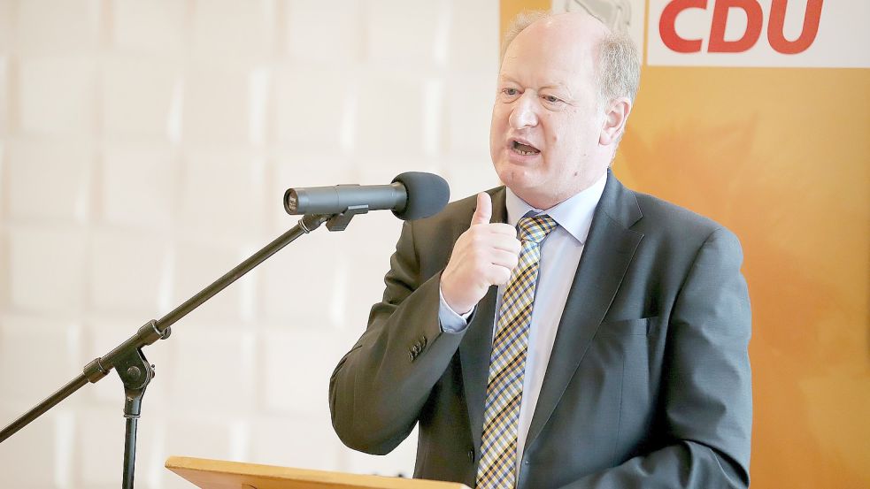 „Ich habe meine Grundsteuererklärung in schätzungsweise 20 Minuten erledigt und glaube daher, dass das gut zu leisten ist“, betont Niedersachsens Finanzminister Reinhold Hilbers (CDU). Foto: Jantje Ehlers