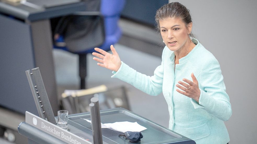 Sahra Wagenknecht (Die Linke) spricht bei der Sitzung des Bundestags Foto: DPA