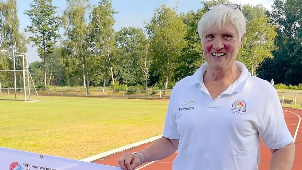 Mechthild Preut ist seit 1973 Prüferin für das Deutsche Sportabzeichen. Foto: KSB Cloppenburg