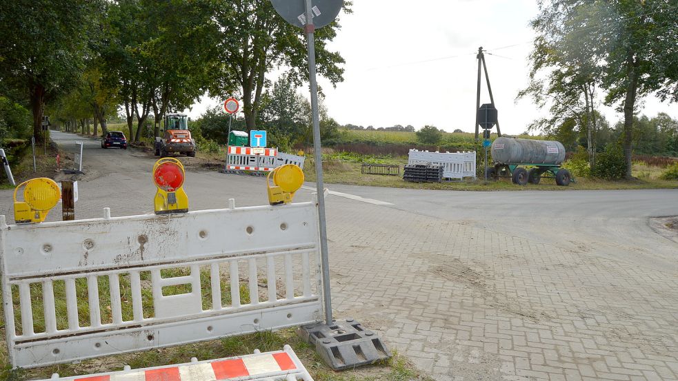 Der Kreuzungsbereich Lindenstraße/Russenstraße wird komplett gesperrt. Foto: Weers