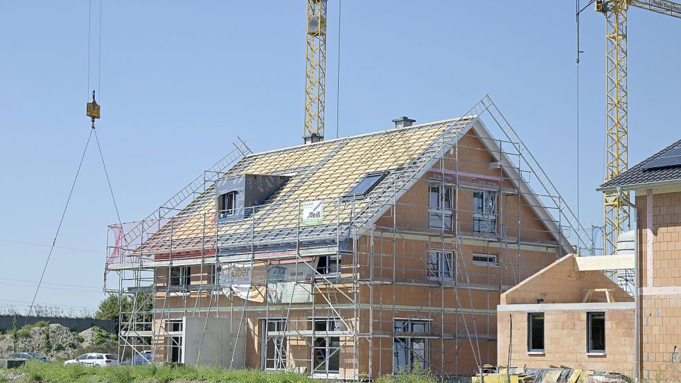 Seitdem die Bauzinsen steigen, werden wieder deutlich mehr Bausparverträge abgeschlossen. Foto: Imago Images