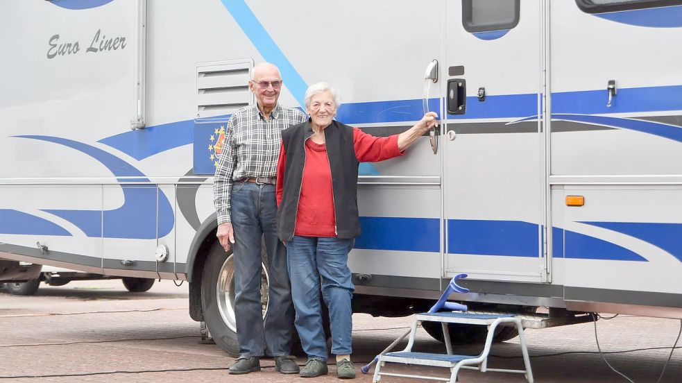 Christa und Gerhard Schulze aus Gifhorn sind bei jedem Reisemobiltreffen in Ostrhauderfehn dabei.