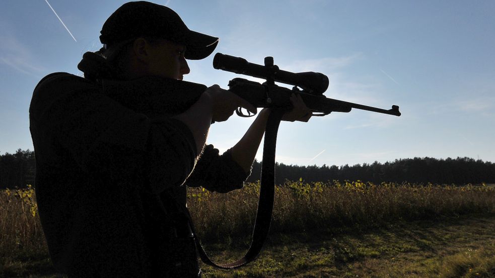 Eine Novelle im niedersächsischen Jagdgesetz schreibt Jägern vor, regelmäßig Schießübungen abzulegen. Das stößt nicht bei allen auf Zustimmung. Foto: Schulz