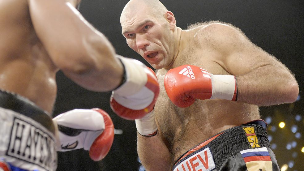 Nikolai Walujew war jahrelang Box-Weltmeister im Schwergewicht. Foto: dpa/David Ebener