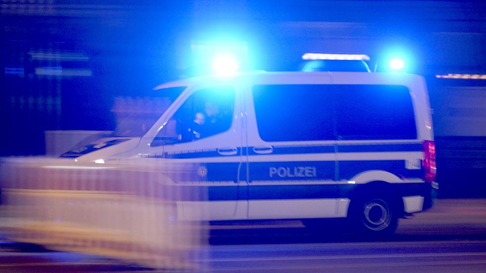 Polizisten erleben bei Einsätzen mit Bezug zur Clan-Kriminalität immer wieder Übergriffe. Foto: imago images/Future Image