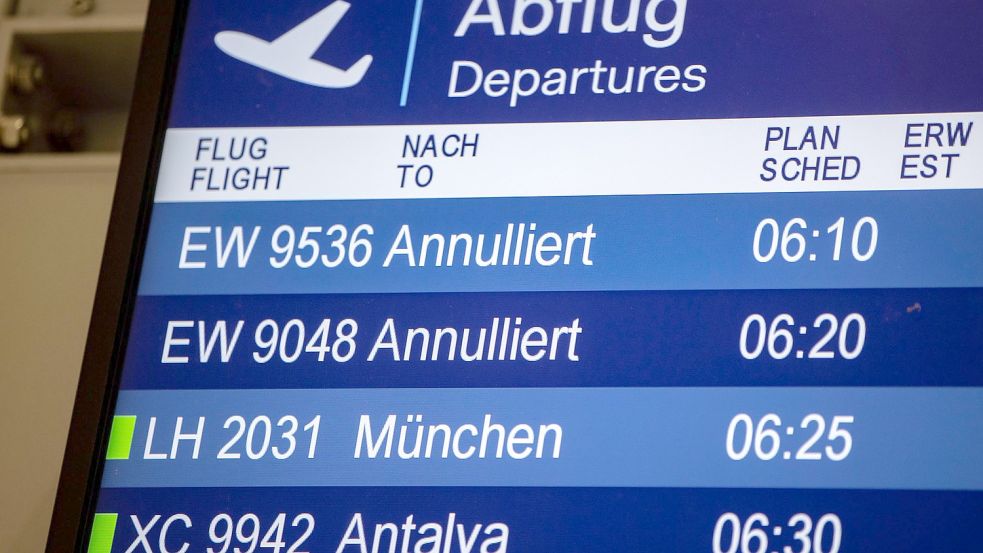Annullierte Eurowings-Flüge in Düsseldorf. Foto: Christoph Reichwein/dpa