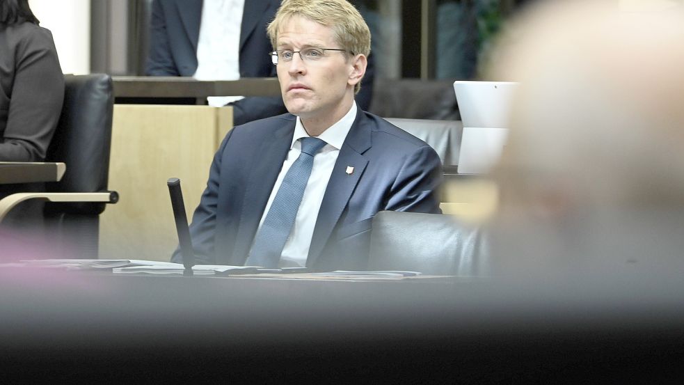 Auch Schleswig-Holsteins Ministerpräsident Daniel Günther behält sich vor, die Umsatzsteuersenkung im Bundesrat zu stoppen. Foto: Jens Krick via www.imago-images.de