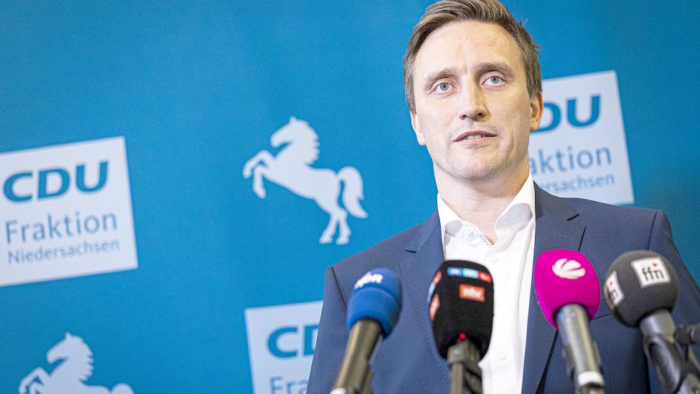 Sebastian Lechner, Generalsekretär der CDU Niedersachsen, soll künftig die CDU-Landtagsfraktion führen. Aber wird der 41-Jährige auch der neue Kopf an der Spitze der Landespartei? Foto: dpa/Moritz Frankenberg