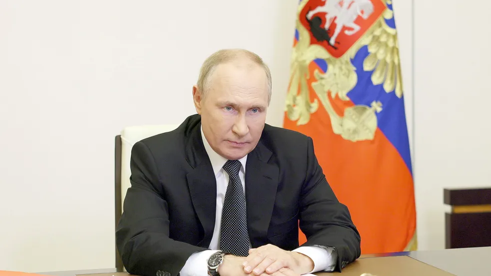 Putin hat sich mit dem Kriegsrecht in der Ostukraine mehr Möglichkeiten verschafft. Foto: IMAGO images/Sergei Ilyin