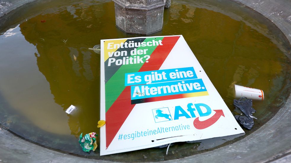 Im neuen Landtag von Niedersachsen ist die AfD mit einer 18-köpfigen Fraktion vertreten. In der vergangenen Legislatur war die Fraktion nach internen Querelen und Streitereien baden gegangen. Foto: Gentsch/DPA