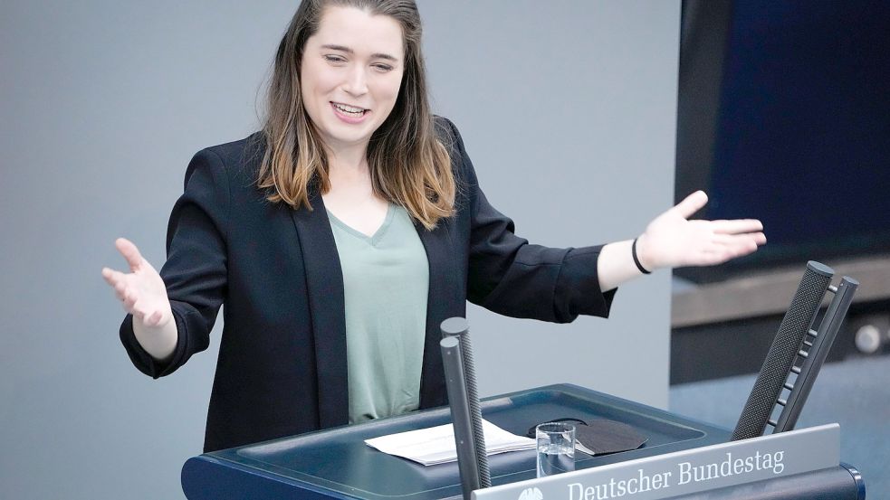 Mit ihren Aussagen eckt sie als jüngste Bundestagsabgeordnete der aktuellen Legislaturperiode immer wieder an: Emilia Fester. Foto: imago images/Political Moments