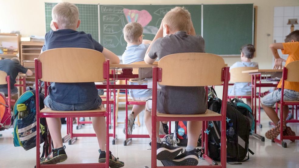 Die Schule in Niedersachsen startet am Dienstag nach den Herbstferien ohne Corona-Auflagen. Foto: Marijan Murat/dpa