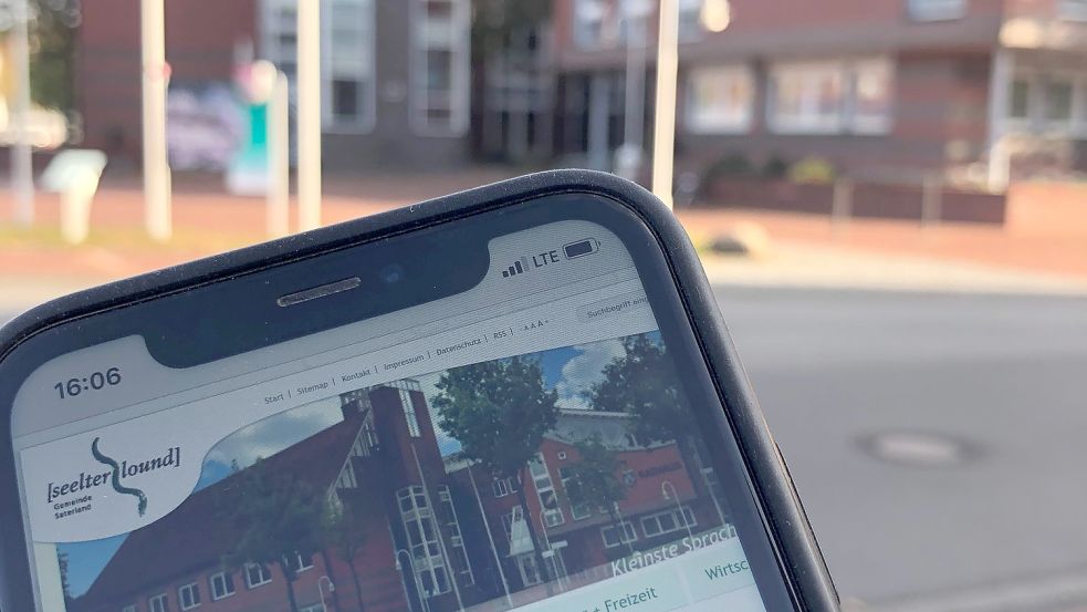 Die Sitzungen des Saterländer Gemeinderats werden derzeit noch nicht live im Internet übertragen. Doch das könnte sich bald ändern. Foto: Kruse